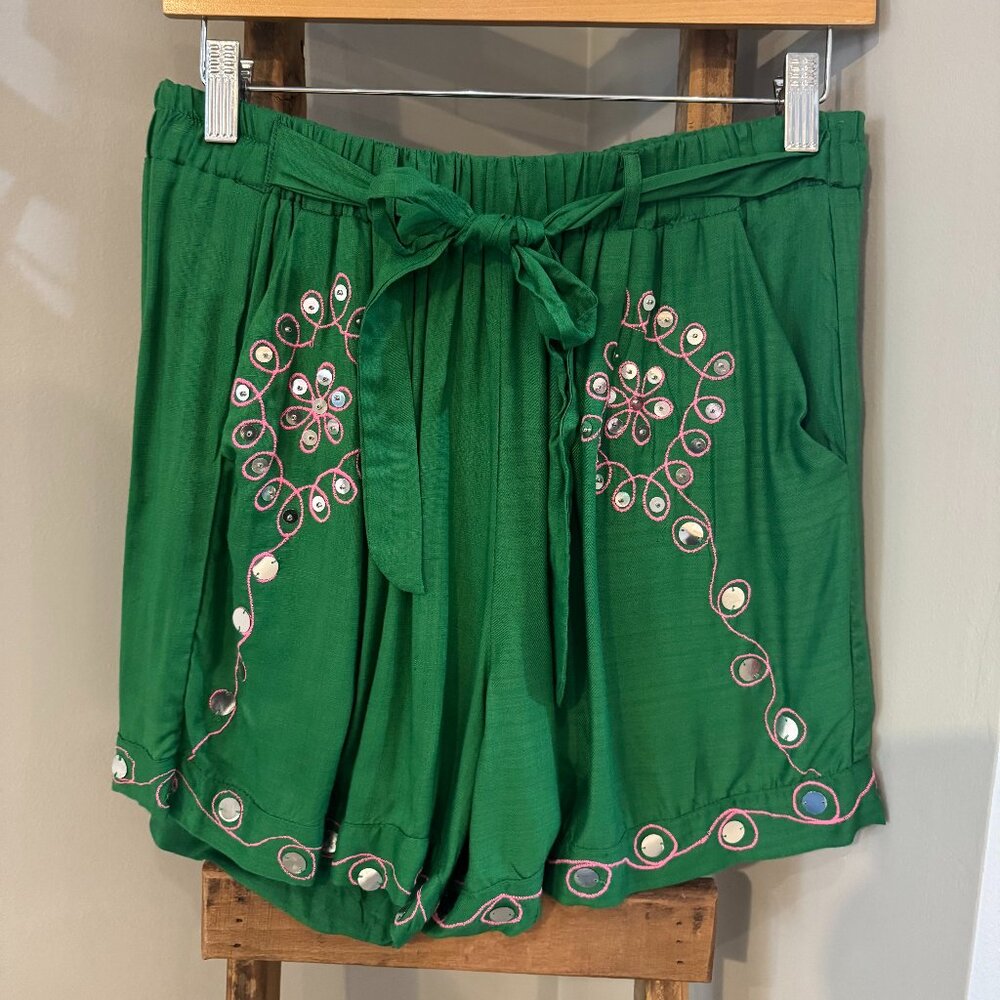 Green Vita Shorts